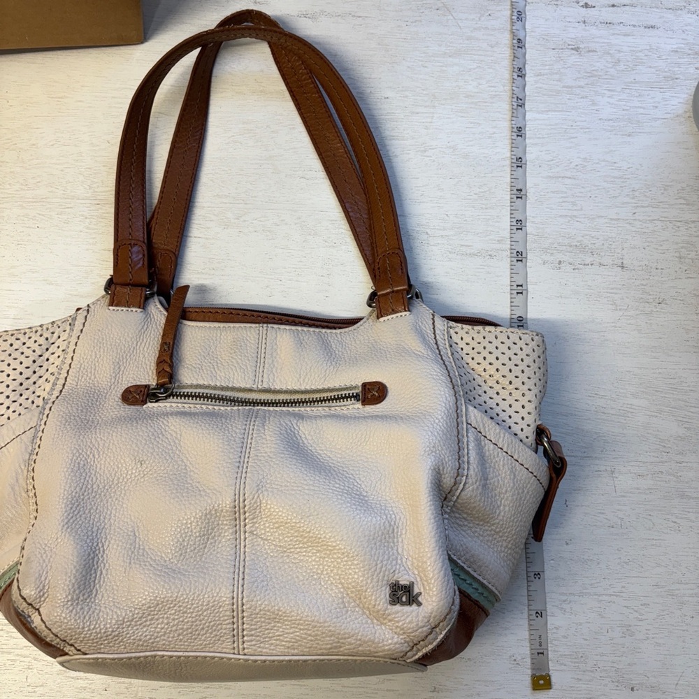 The Sak Cream Purse Leather Handbag - Picture 7 of 16